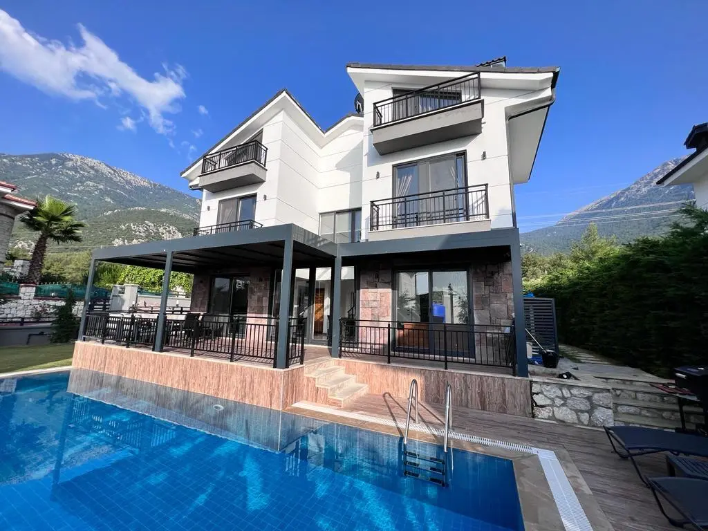 Villa in Ovacik